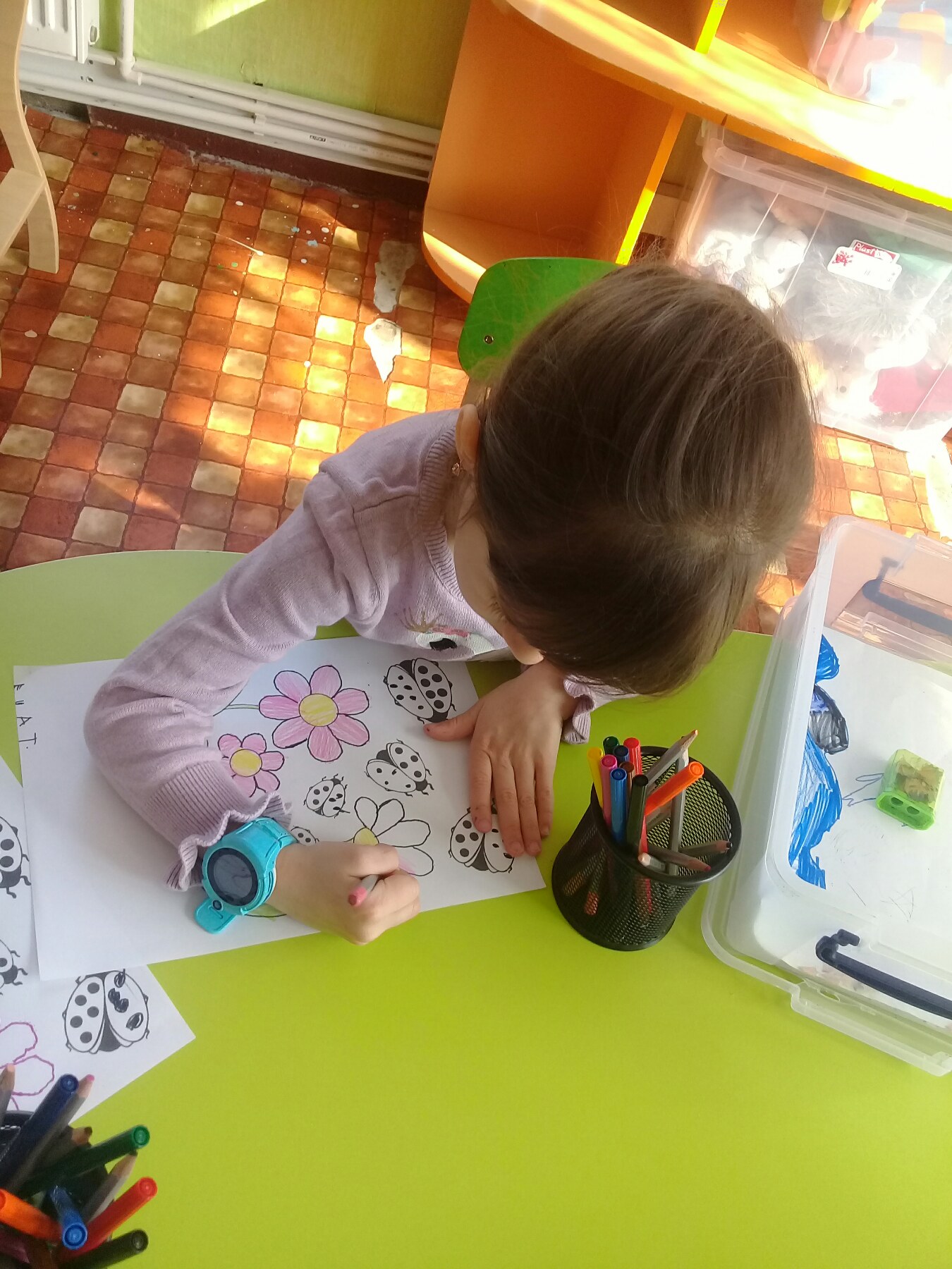 JOCURI PENTRU DEZVOLTAREA CREATIVITĂŢII PENTRU COPIII DE 4-5 ANI